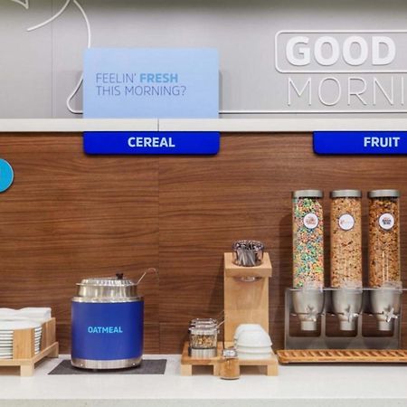 Holiday Inn Express - Alliance By Ihg Kültér fotó